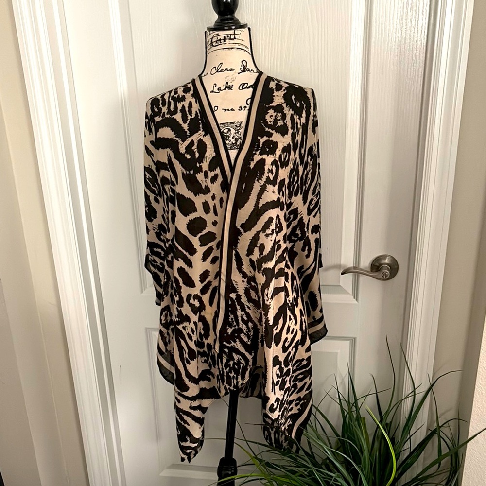 Vince Camuto Leopard Print Open Front Cardigan. NWT